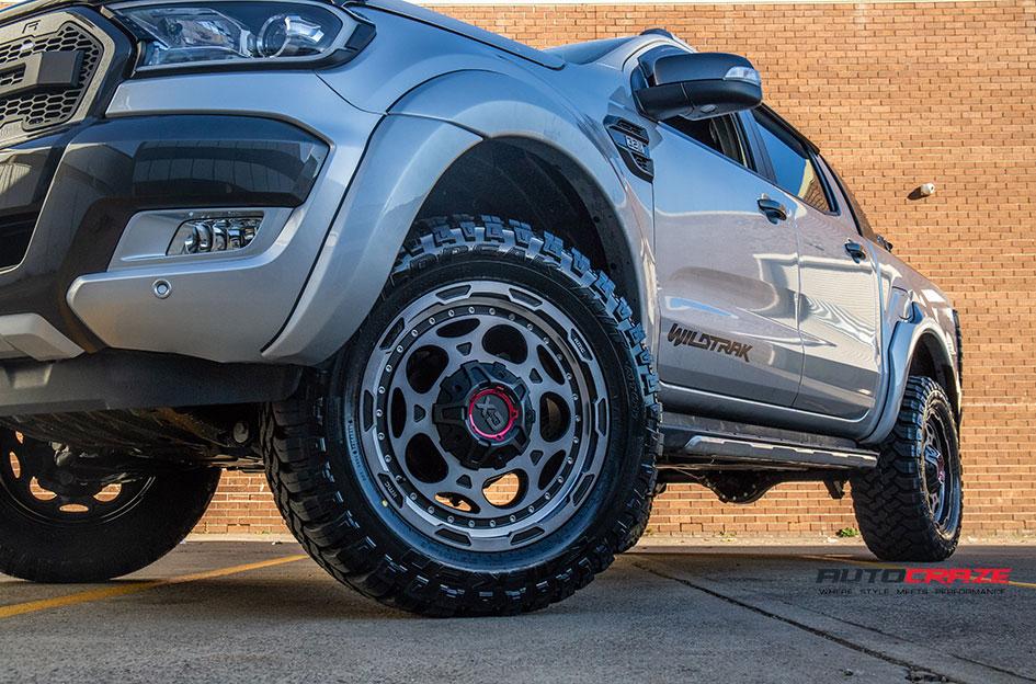FORD RANGER DEMODOG XD SATIN BLACK GREY TINTED CLEAR COAT